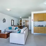 Ria - Jasmine - Pool, Jacuzzi & Sea Views