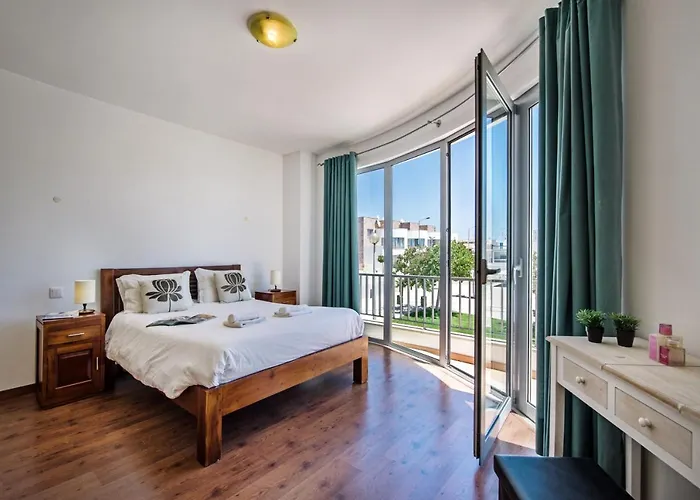 Ria - Jasmine - Pool, Jacuzzi & Sea Views Villa