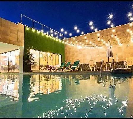 ヴィラ Ria - Jasmine - Pool, Jacuzzi & Sea Views フゼタ